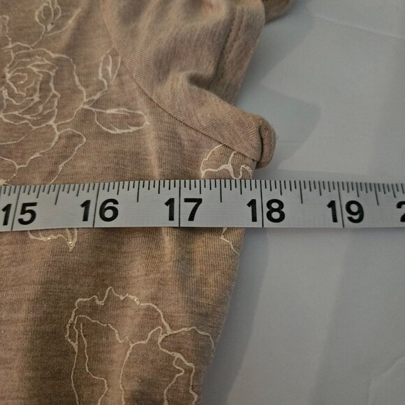 WHITE HOUSE BLACK MARKET Women's Light Pink Short Sleeve Casual Top Small - Picture 6 of 6